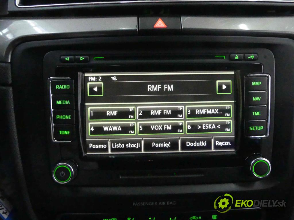 Skoda Superb II 2008-2015 2.0 tdi 170 HP automatic 125 kW 1968 cm3 5- Radio továreň: 3T0035680S