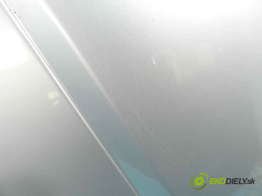 Ford Focus Mk1 1998-2004 1.6 16V 101 HP manual 74 kW 1596 cm3 4- kapota predná