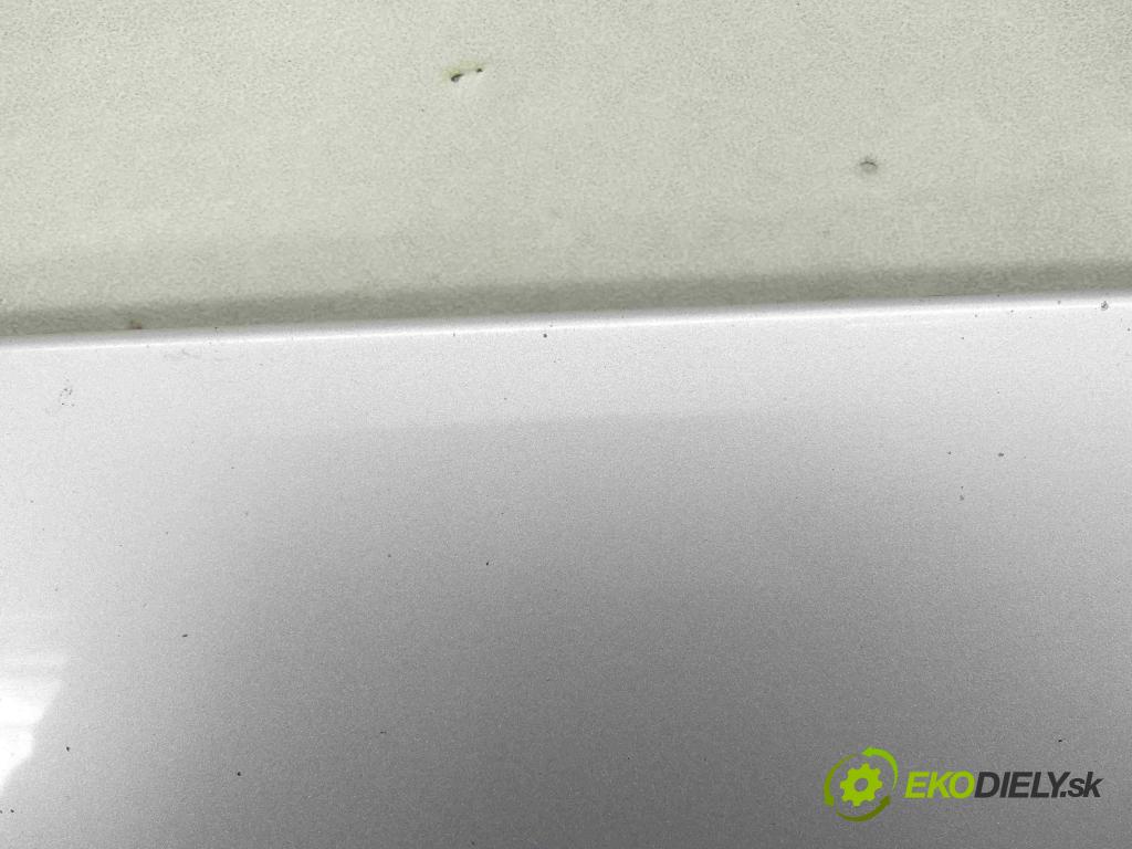 Ford Focus Mk1 1998-2004 1.6 16V 101 HP manual 74 kW 1596 cm3 4- kapota predná