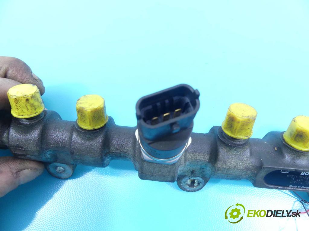 Alfa romeo 156 1.9 JTD 105 HP manual 77 kW 1910 cm3 4- lišta vstrekovacia 0445214012 (Vstrekovacie lišty)