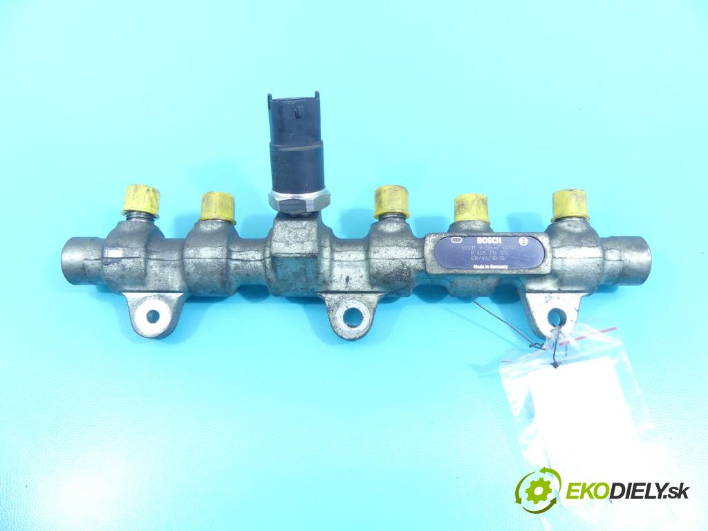 Alfa romeo 156 1.9 JTD 105 HP manual 77 kW 1910 cm3 4- lišta vstrekovacia 0445214012 (Vstrekovacie lišty)