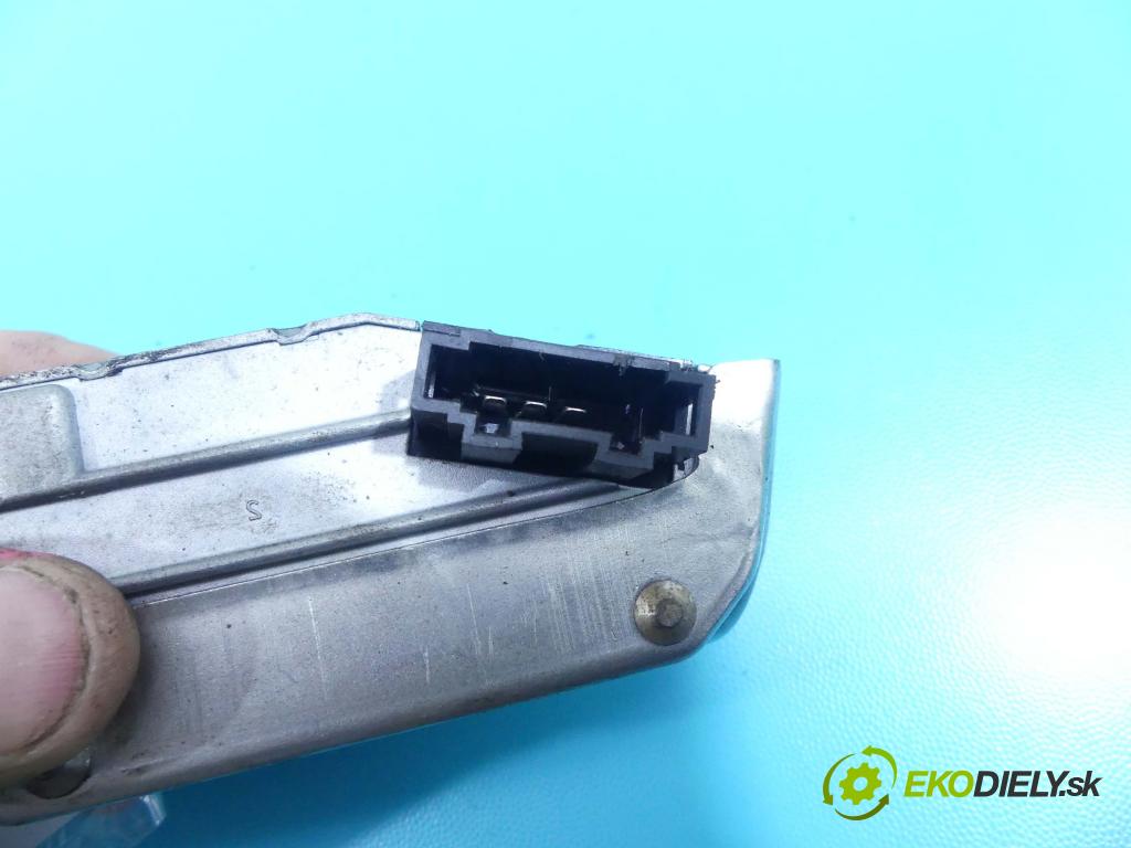 Porsche Cayenne I 2002-2010 4.5 V8 340KM: automatic 250 kW 4511 cm3 5- Blokáda: řízení: 4E0905852C (Ostatné)