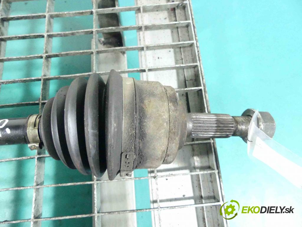 Nissan Tiida 1.5 dci 106 HP manual 78 kW 1461 cm3 5- poloos pravé 39100 (Poloosy)