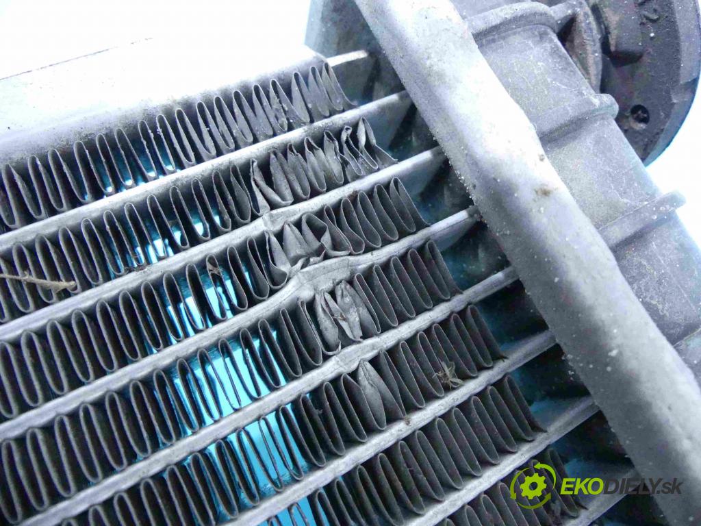 Ford B-Max 1.5 TDCI 75 HP manual 55 kW 1499 cm3 5- chladič  (Chladiče)