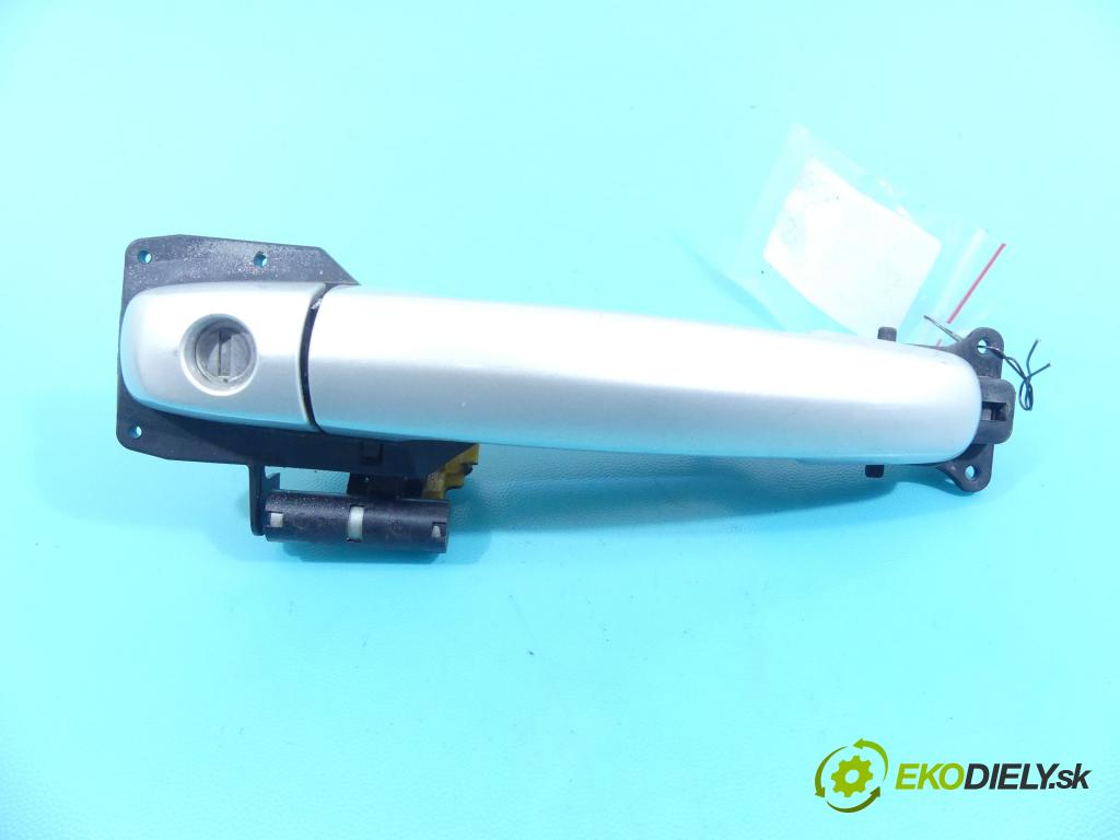 Suzuki Swift Mk6 2005-2010 1.3 16V 84KM manual 62 kW 1298 cm3 5- rukoväť predné ľavé mimo:  (Vonkajšie predné ľavé)