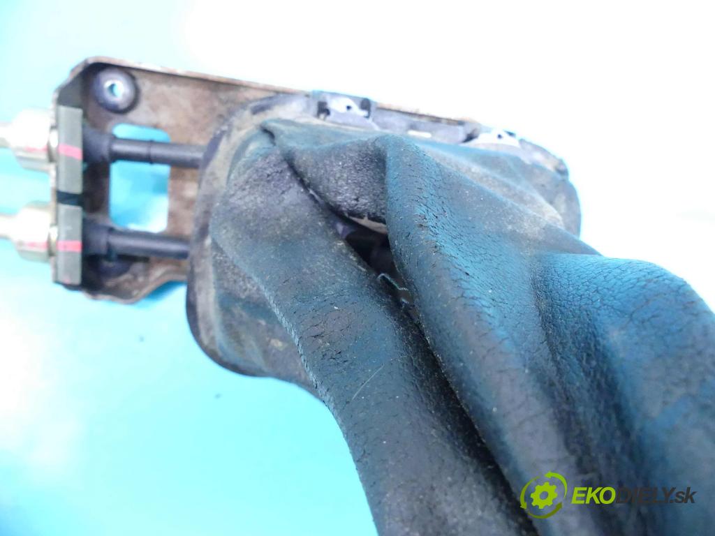 Daewoo Matiz 0.8b 51KM manual 37,5 kW 796 cm3 5- Páka: Změny: stupeň,rýchlosť  (Rýchlostné páky / kulisy)