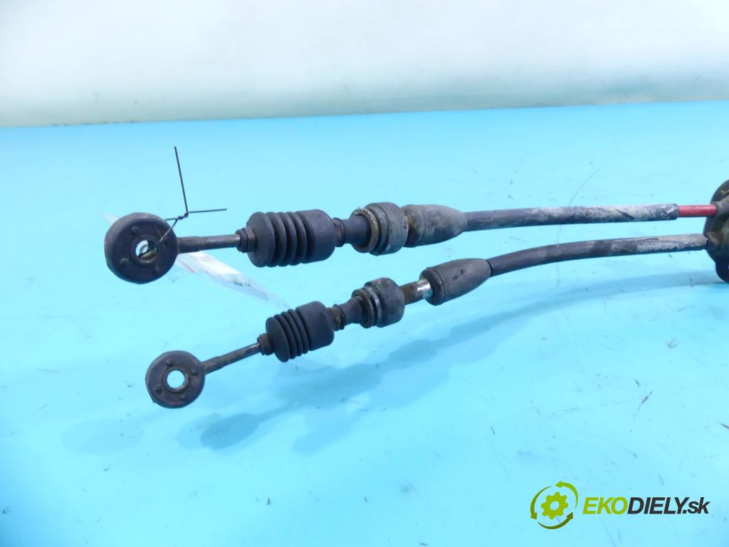 Daewoo Matiz 0.8b 51KM manual 37,5 kW 796 cm3 5- Páka: Změny: stupeň,rýchlosť  (Rýchlostné páky / kulisy)