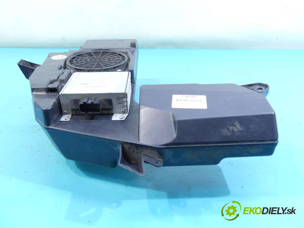 Audi A4 B6 2000-2004 1.9 TDI 131 HP manual 96 kW 1896 cm3 5- Subwoofer: 8E9035223 (Audio zariadenia)