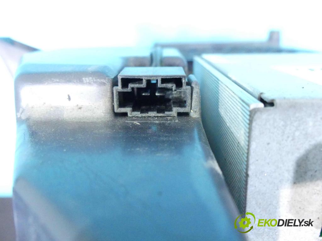 Audi A4 B6 2000-2004 1.9 TDI 131 HP manual 96 kW 1896 cm3 5- Subwoofer: 8E9035223 (Audio zariadenia)