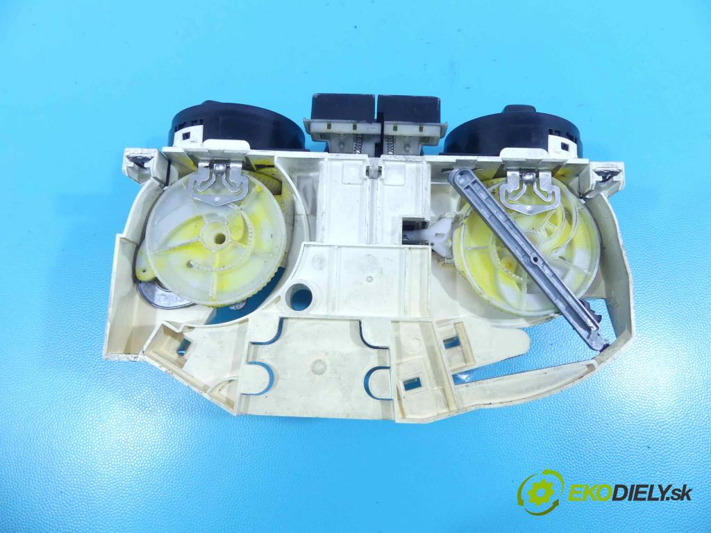 Vw Bora 1.9 TDI 90 hp manual 66 kW 1896 cm3 4- palubní deska panel topení 1U0819045