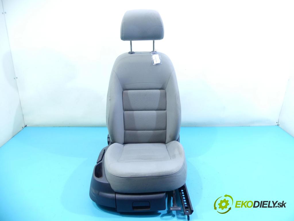 Skoda Octavia II 2004-2013 1.9 TDI 105 HP manual 77 kW 1896 cm3 5- Sedačka pravý  (Sedačky, sedadlá)