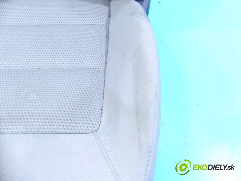 Skoda Octavia II 2004-2013 1.9 TDI 105 HP manual 77 kW 1896 cm3 5- Sedačka pravý  (Sedačky, sedadlá)