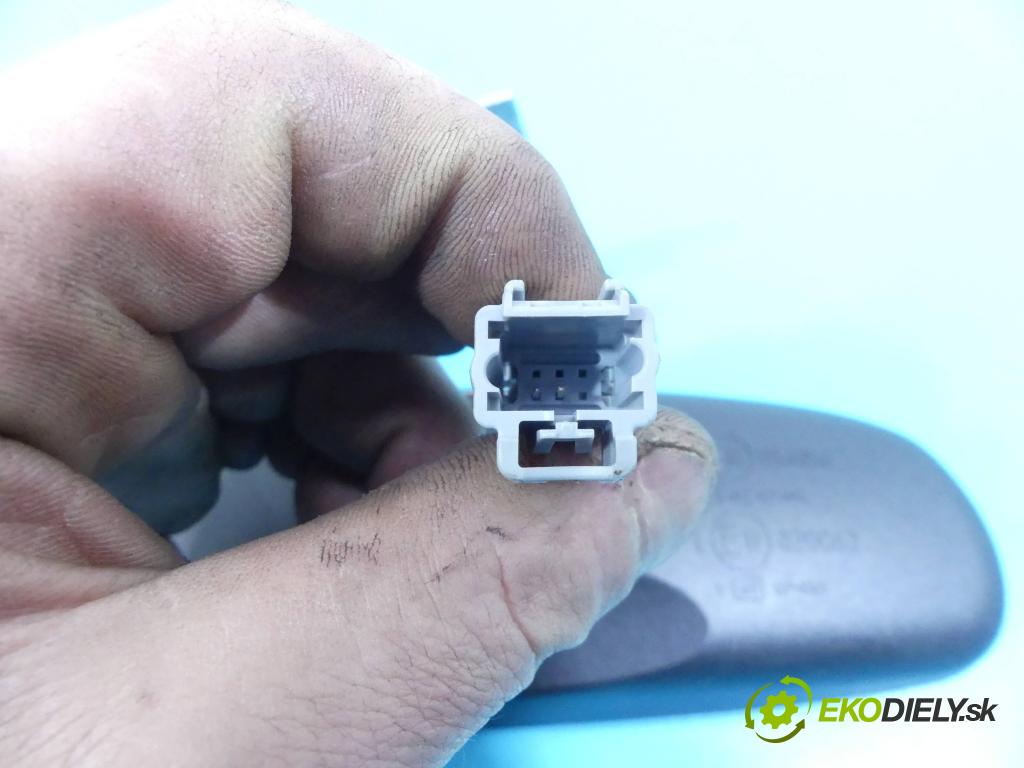 Nissan Pulsar 1.5 DCI 110 hp manual 81 kW 1461 cm3 5- zpětné zrcátko vnitřní 96321JD01A (Světla vnitřní)