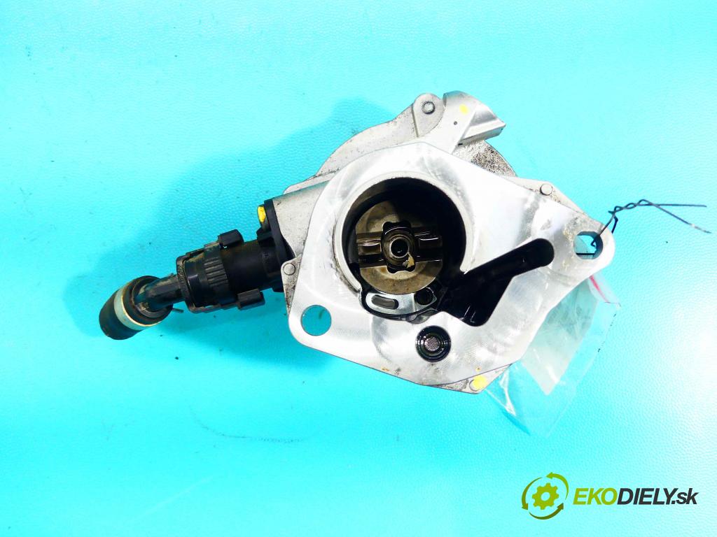 Nissan Pulsar 1.5 DCI 110 HP manual 81 kW 1461 cm3 5- čerpadlo rotačný 146505272R