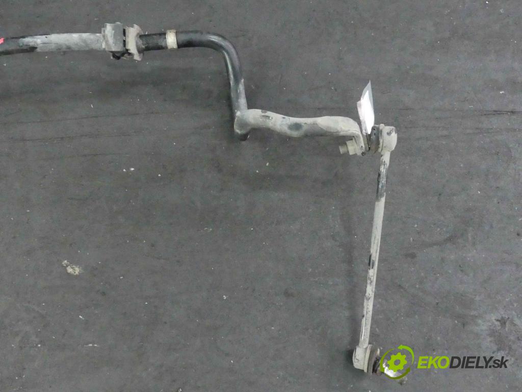 Nissan Pulsar 1.5 DCI 110 HP manual 81 kW 1461 cm3 5- tyč stabilizatora  (Tyče stabilizátora)