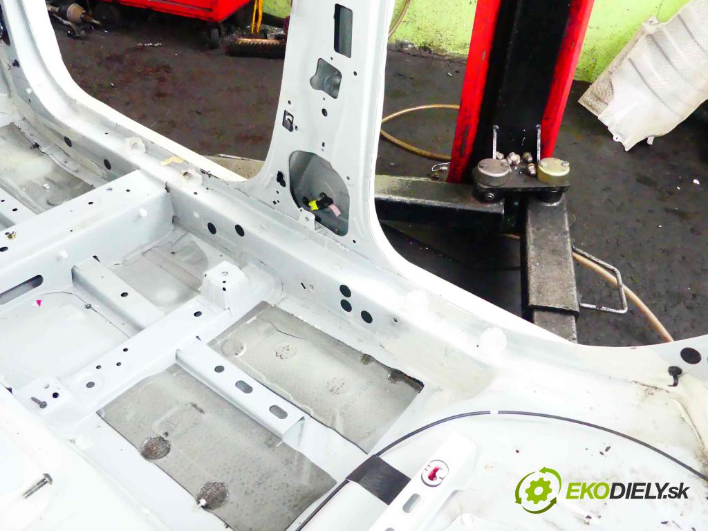 Nissan Pulsar 1.5 DCI 110 hp manual 81 kW 1461 cm3 5- práh pravý  (Ostatní)