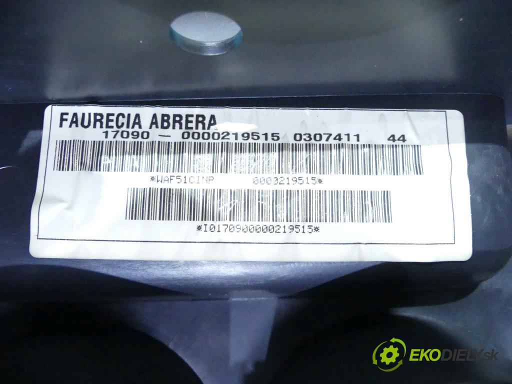 Seat Altea 1.9 tdi 105 HP manual 77 kW 1896 cm3 5- operadlo 5P0864251B (Lakťové opierky)