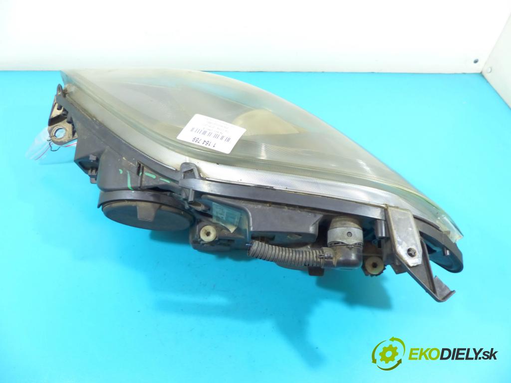 Fiat Croma II 2005-2010 1.9 JTD 120 HP manual 88 kW 1910 cm3 5- Reflektor: pravý 51816980 (Pravé)