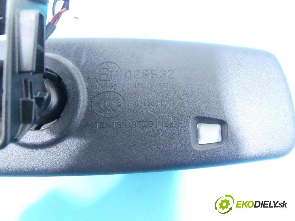 Ford C-Max II 2010-2019 1.6 tdci 116 hp manual 85 kW 1560 cm3 5- zpětné zrcátko vnitřní  (Světla vnitřní)