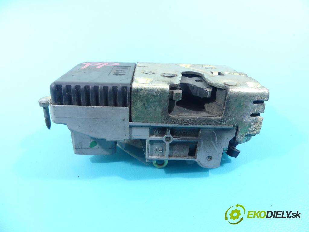 Lancia Phedra 2002-2010 2.2 jtd 128 hp manual 94 kW 2179 cm3 5- zámek přední pravý