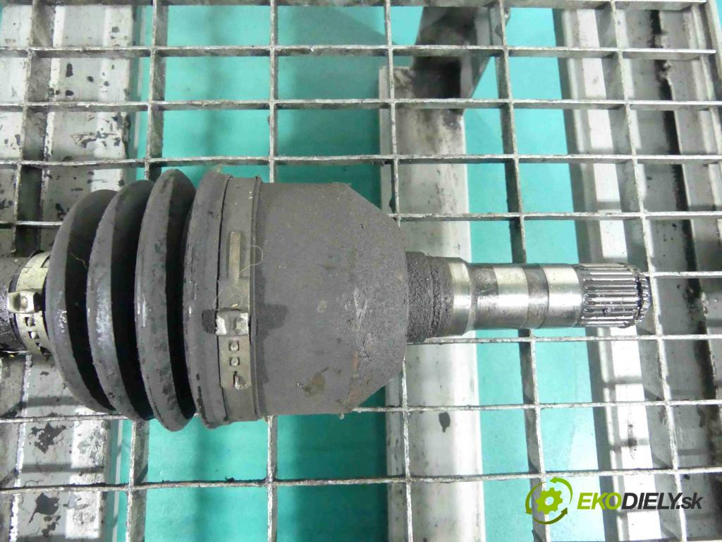 Cadillac BLS 05-10 2.0 T 175 HP manual 129 kW 1998 cm3 4- poloos ľavé  (Poloosy)