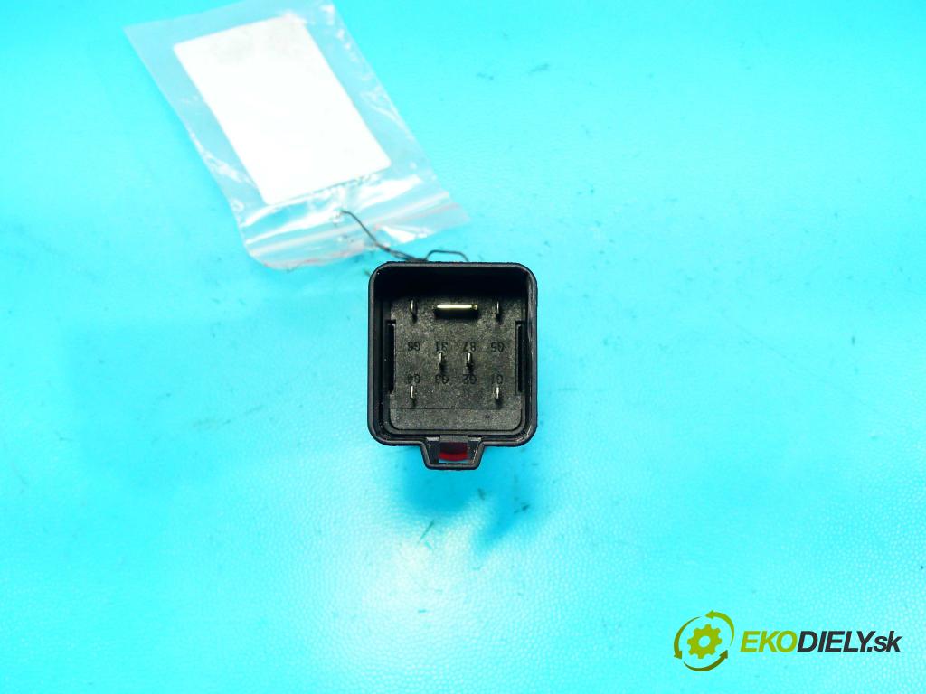 Jaguar XF II 2015- 2.0d 179KM automatic 132 kW 1999 cm3 4- Relé: 0281003123 (Relé)