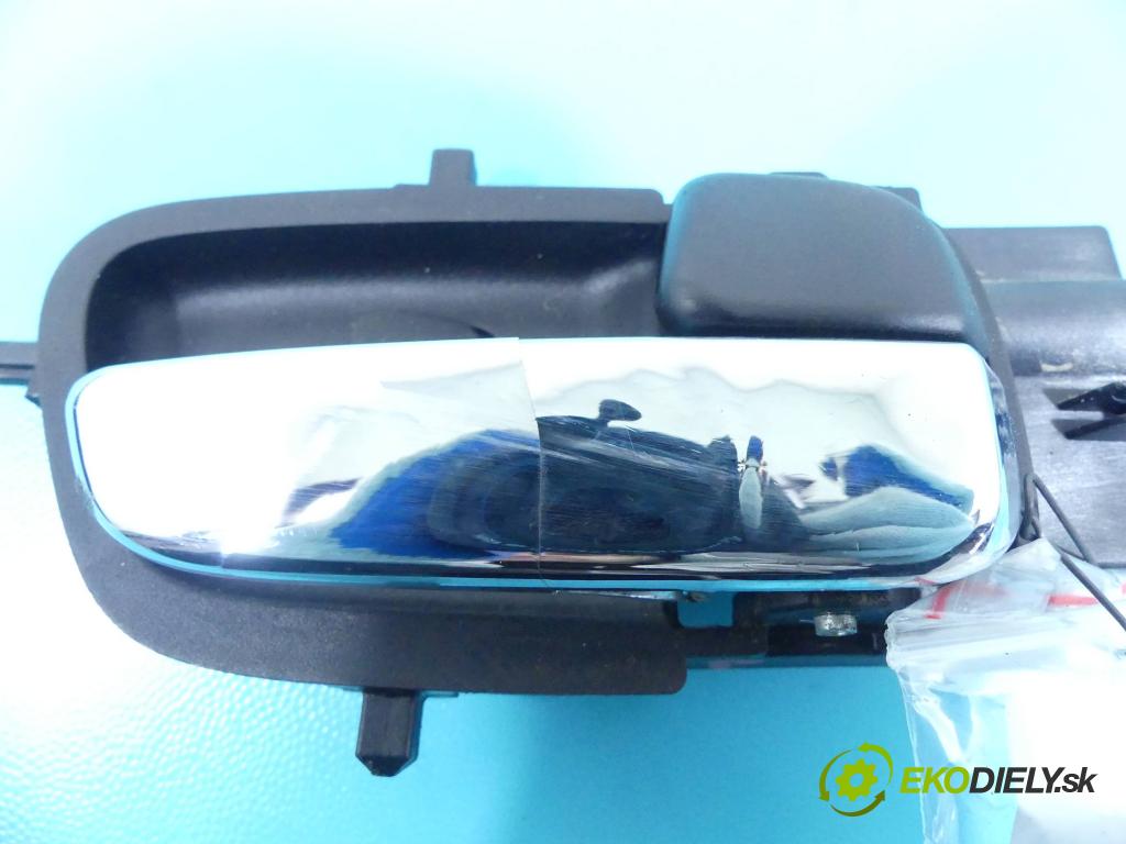 Hyundai I20 I 2008-2014 1.2 16v 77 HP manual 57 kW 1248 cm3 5- rukoväť uvnitř: predné pravé 82620-1J000