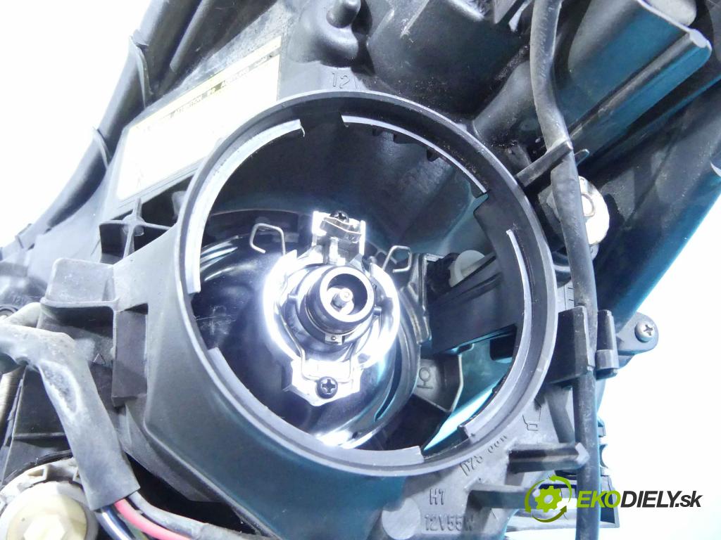 Subaru Legacy V 2009-2014 2.0 boxer 150 HP manual 110 kW 1998 cm3 5- Reflektor: pravý 100-20064 (Pravé)