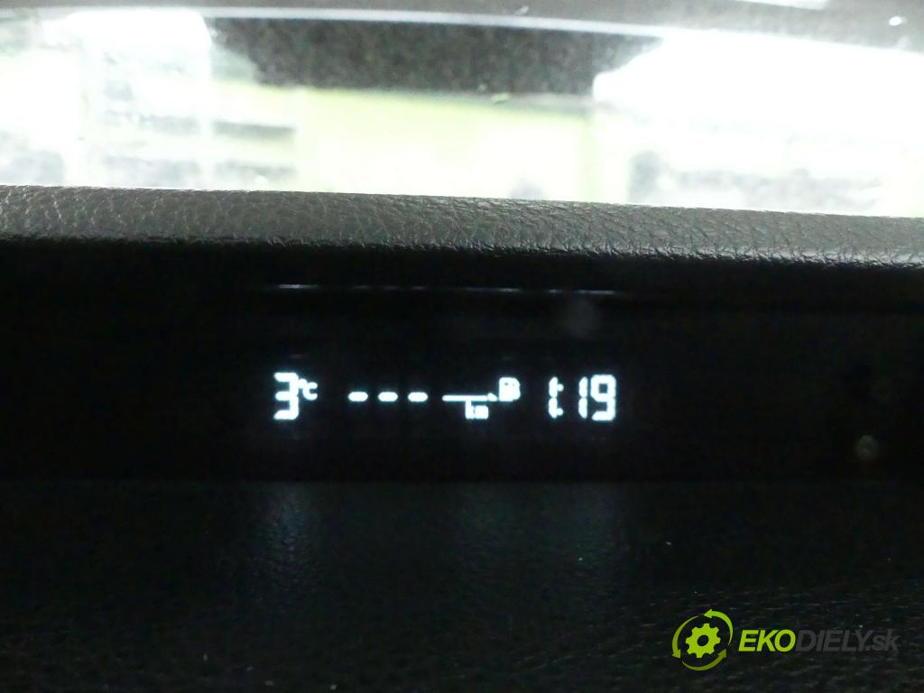 Subaru Legacy V 2009-2014 2.0 boxer 150 HP manual 110 kW 1998 cm3 5- Zobrazit: 85261AJ051 (Prístrojové dosky, displeje)