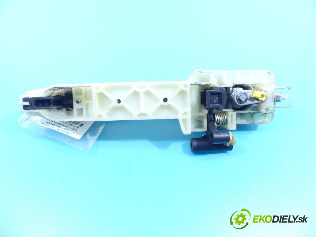 Ssangyong Korando III 2010-2019 2.0 D E-XDI: 175 HP manual 129 kW 1998 cm3 5- rukoväť predné ľavé mimo:  (Vonkajšie predné ľavé)