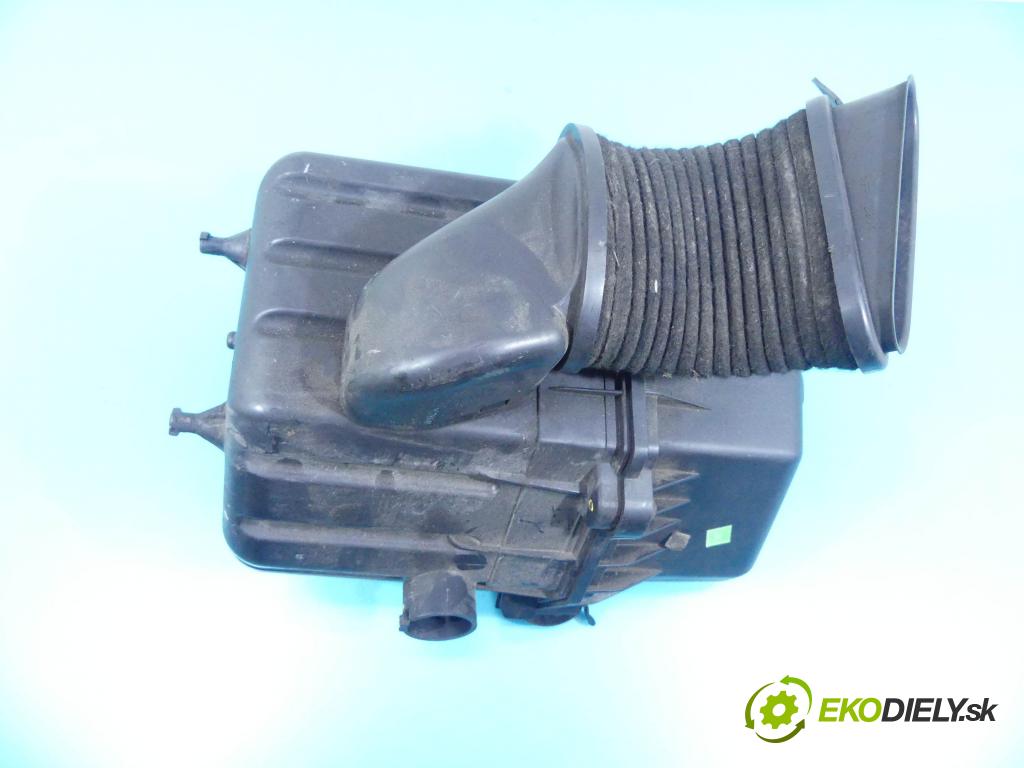 Ssangyong Korando III 2010-2019 2.0 D E-XDI 175 hp manual 129 kW 1998 cm3 5- obal filtra vzduchu  (Kryty filtrů)