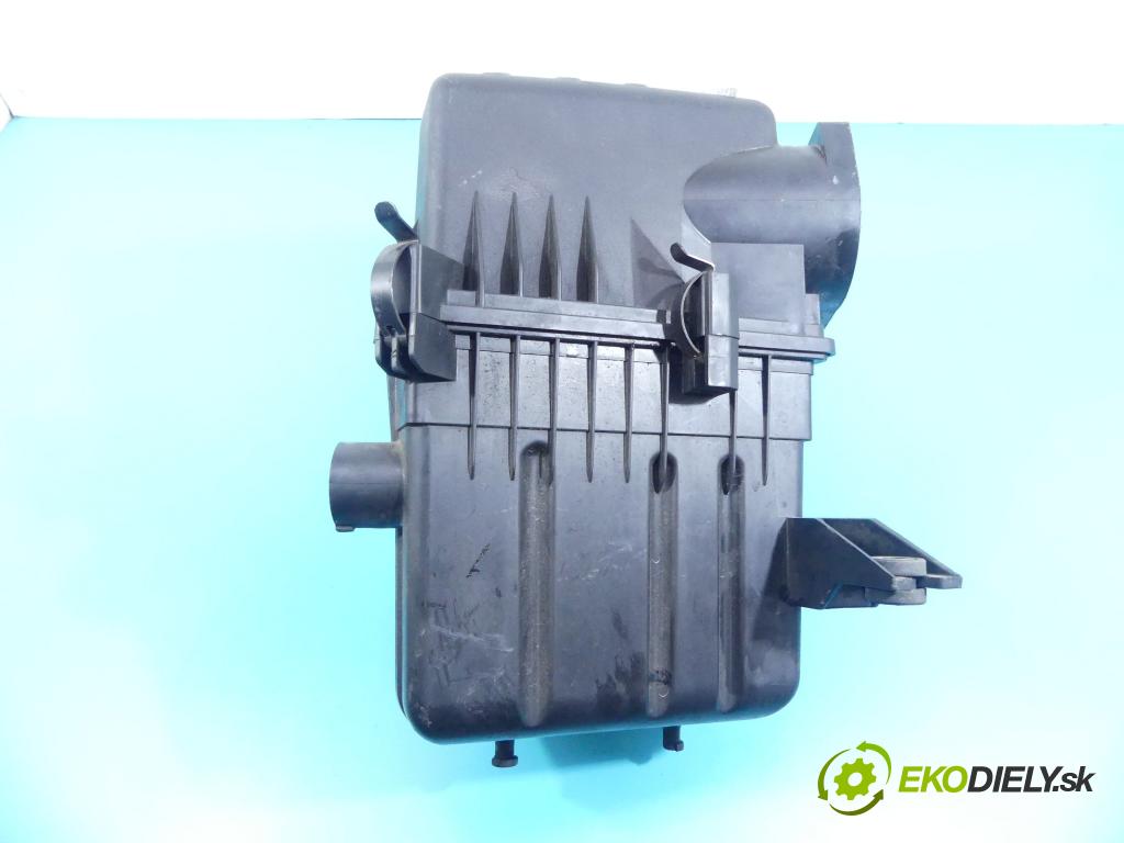 Ssangyong Korando III 2010-2019 2.0 D E-XDI 175 hp manual 129 kW 1998 cm3 5- obal filtra vzduchu  (Kryty filtrů)
