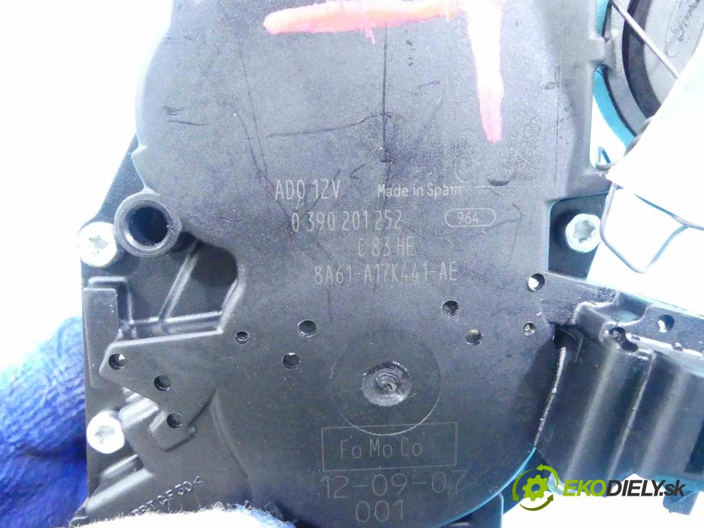 Ford Fiesta Mk7 2008-2017 1.6 tdci 95 HP manual 70 kW 1560 cm3 5- motor stieračov zadné 0390201252