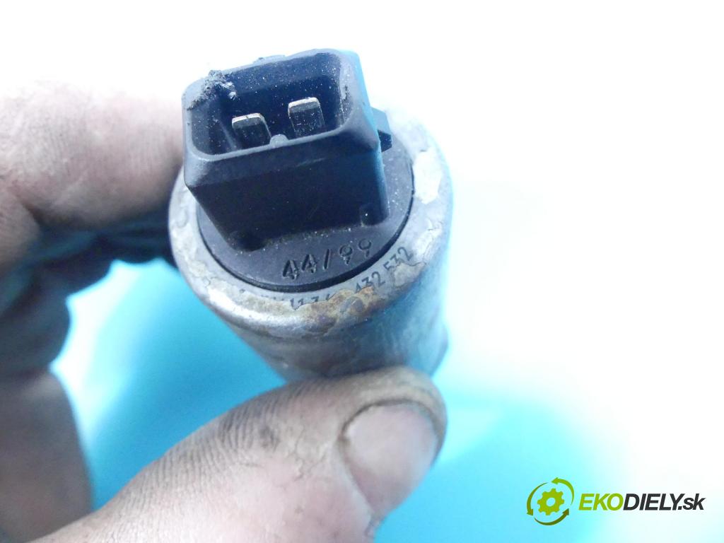 Bmw 5 E39 1996-2003 2.8 R6 193 HP automatic 142 kW 2793 cm3 4- snímač časovanie načasovanie 11361432532