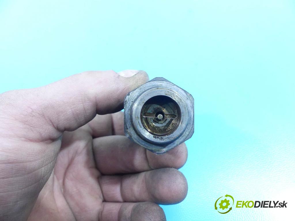 Bmw 5 E39 1996-2003 2.8 R6 193 HP automatic 142 kW 2793 cm3 4- snímač časovanie načasovanie 11361432532