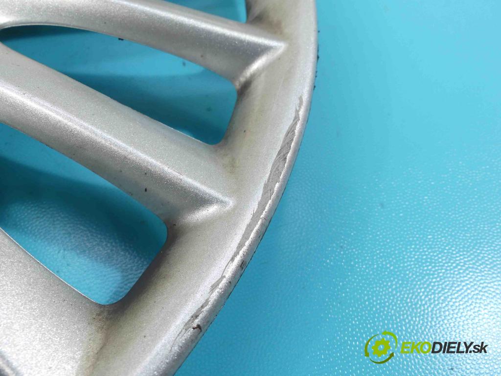 Fiat Punto Grande 1.4 77 HP manual 57 kW 1368 cm3 3- puklica 7354667480 (Puklice)