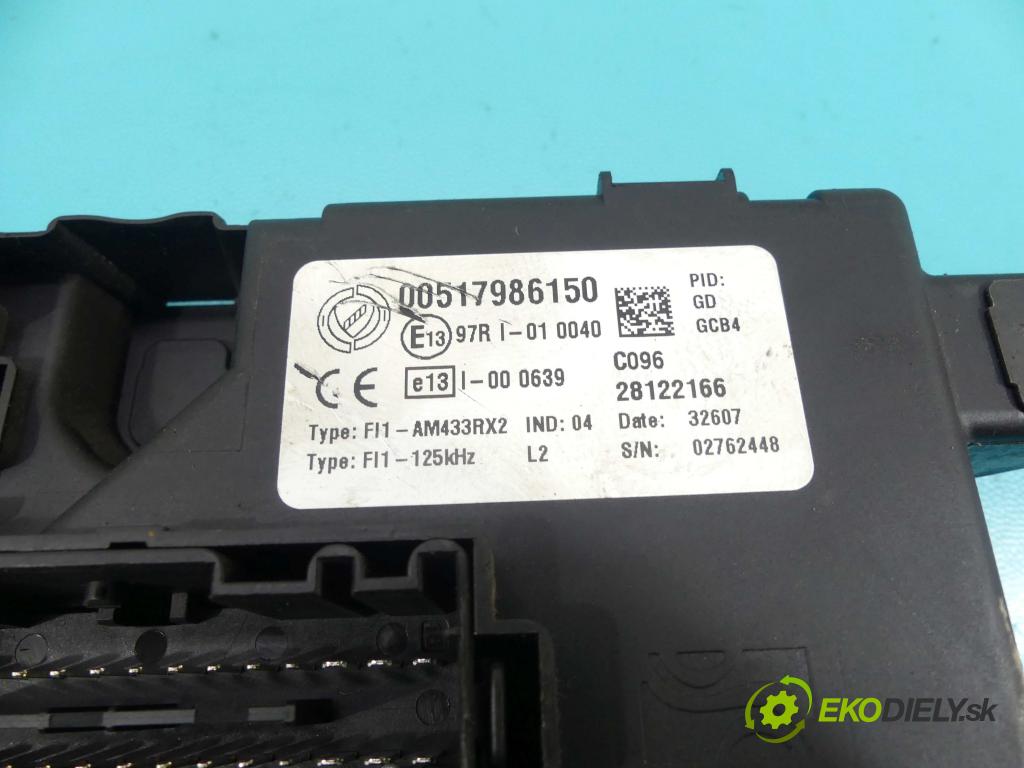 Fiat Punto Grande 1.4 77 HP manual 57 kW 1368 cm3 3- modul riadiaca jednotka 00517986150 (Ostatné)