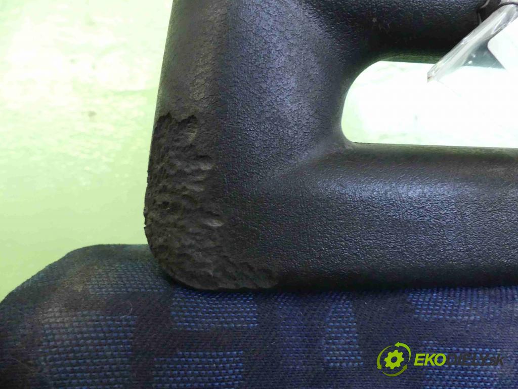 Iveco Daily III 1999-2006 2.3 HPI 116 HP manual 85 kW 2286 cm3 5- Sedačka ľavý  (Sedačky, sedadlá)