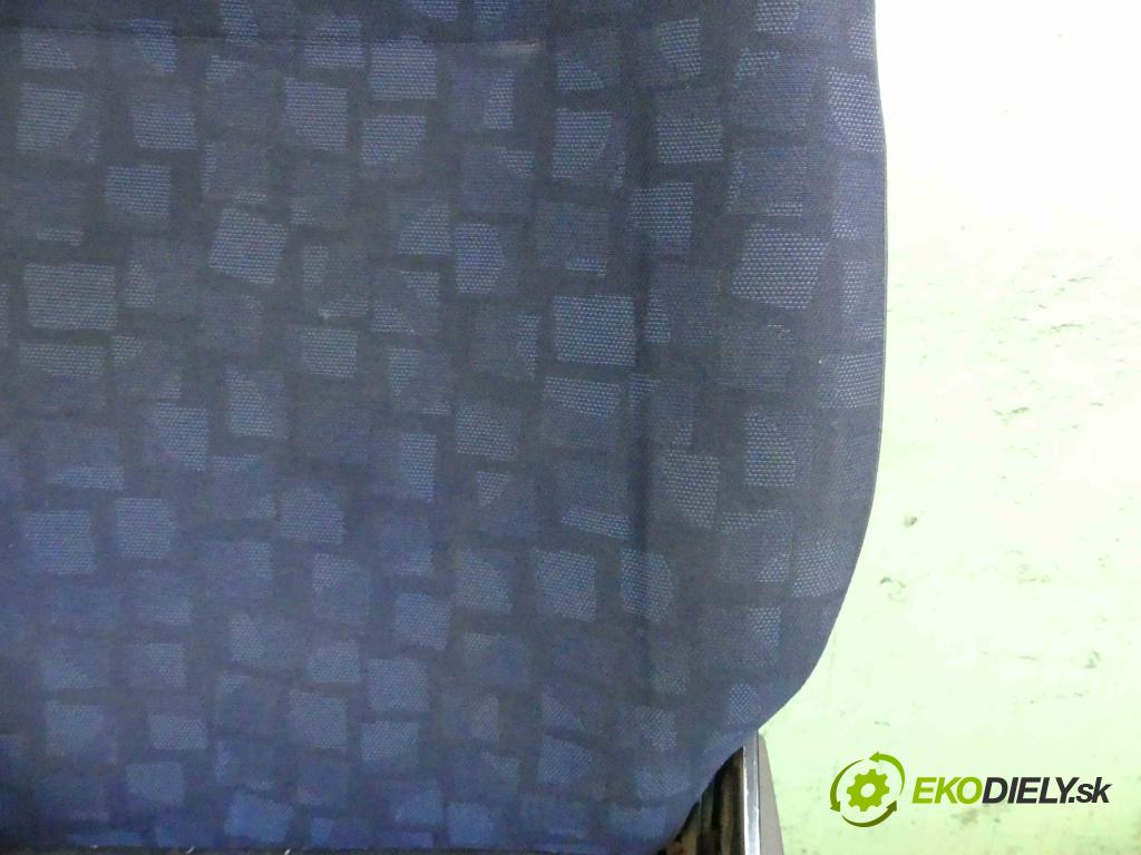 Iveco Daily III 1999-2006 2.3 HPI 116 HP manual 85 kW 2286 cm3 5- Sedačka ľavý  (Sedačky, sedadlá)