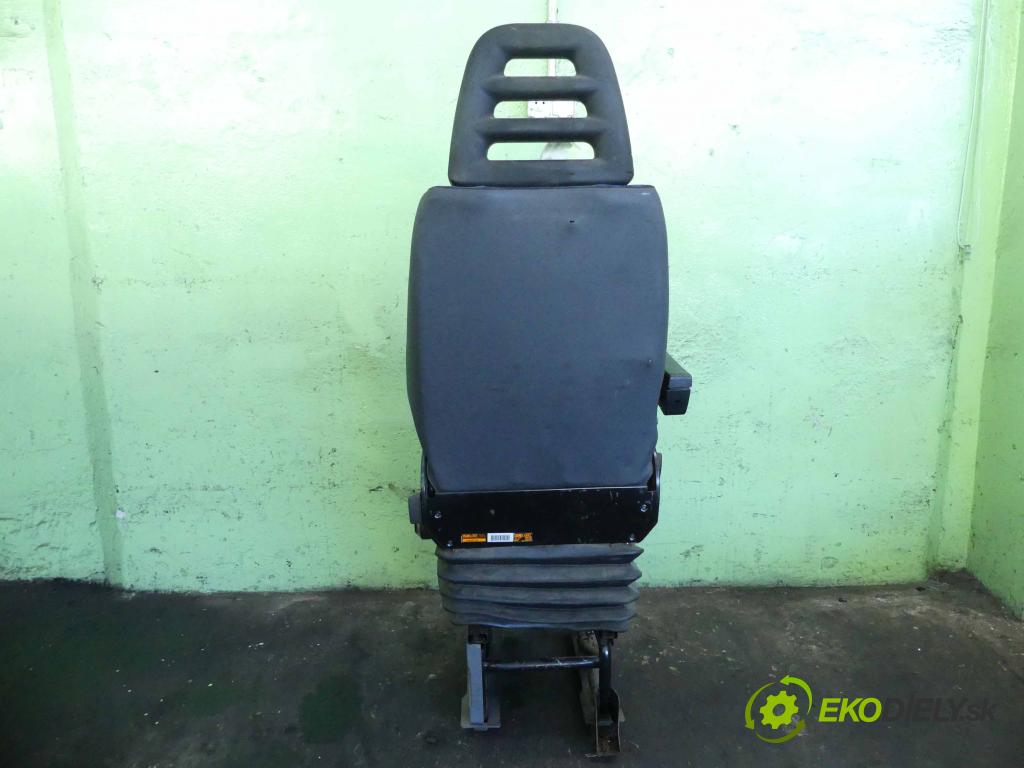 Iveco Daily III 1999-2006 2.3 HPI 116 HP manual 85 kW 2286 cm3 5- Sedačka ľavý  (Sedačky, sedadlá)
