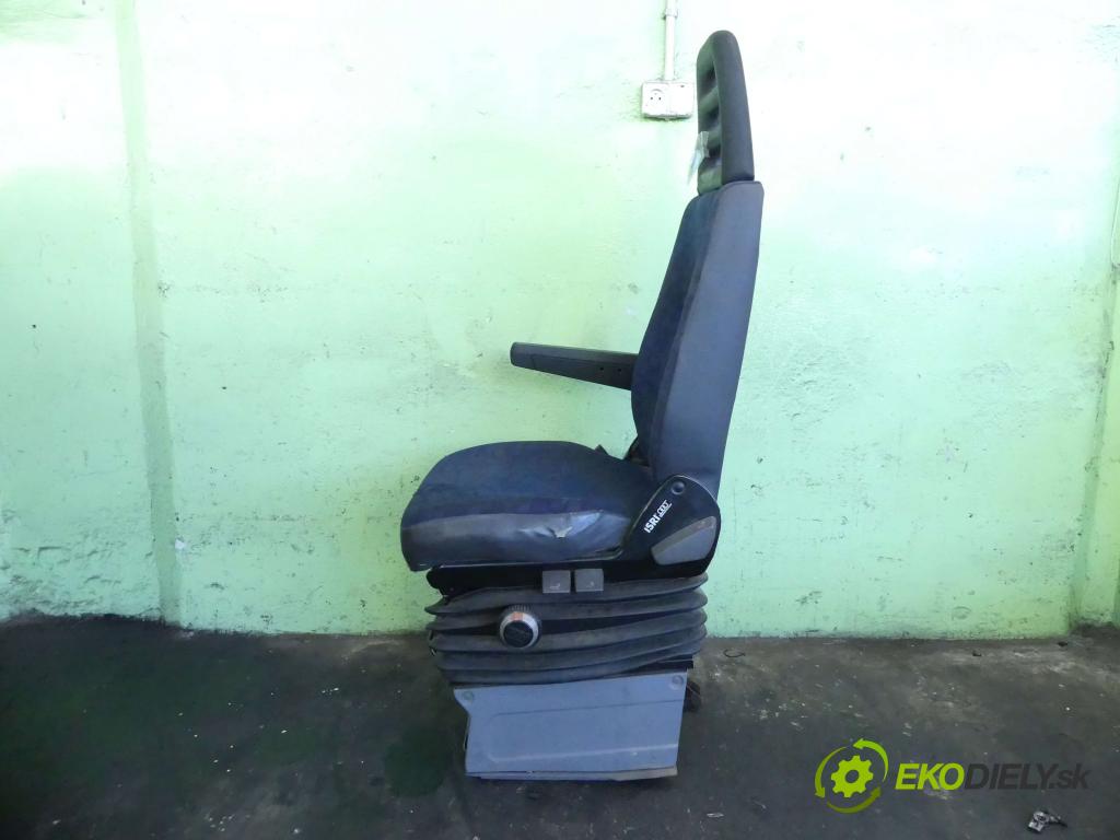 Iveco Daily III 1999-2006 2.3 HPI 116 HP manual 85 kW 2286 cm3 5- Sedačka ľavý  (Sedačky, sedadlá)