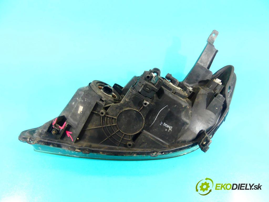 Honda Civic VII 2000-2006 1.7 16v 120 HP manual 88 kW 1668 cm3 2- Reflektor: pravý  (Pravé)