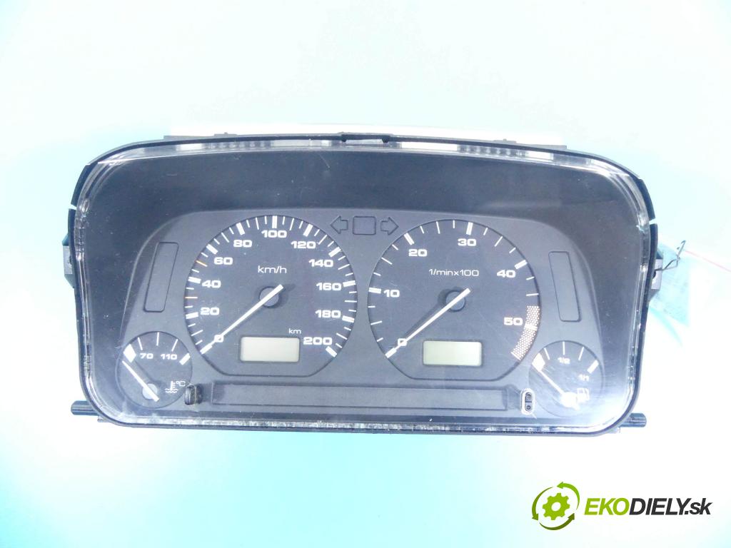 Vw Polo III 6N 1994-2001 1.9 sdi 67KM manual 49 kW 1896 cm3 4- prístrojovka/ budíky  (Prístrojové dosky, displeje)