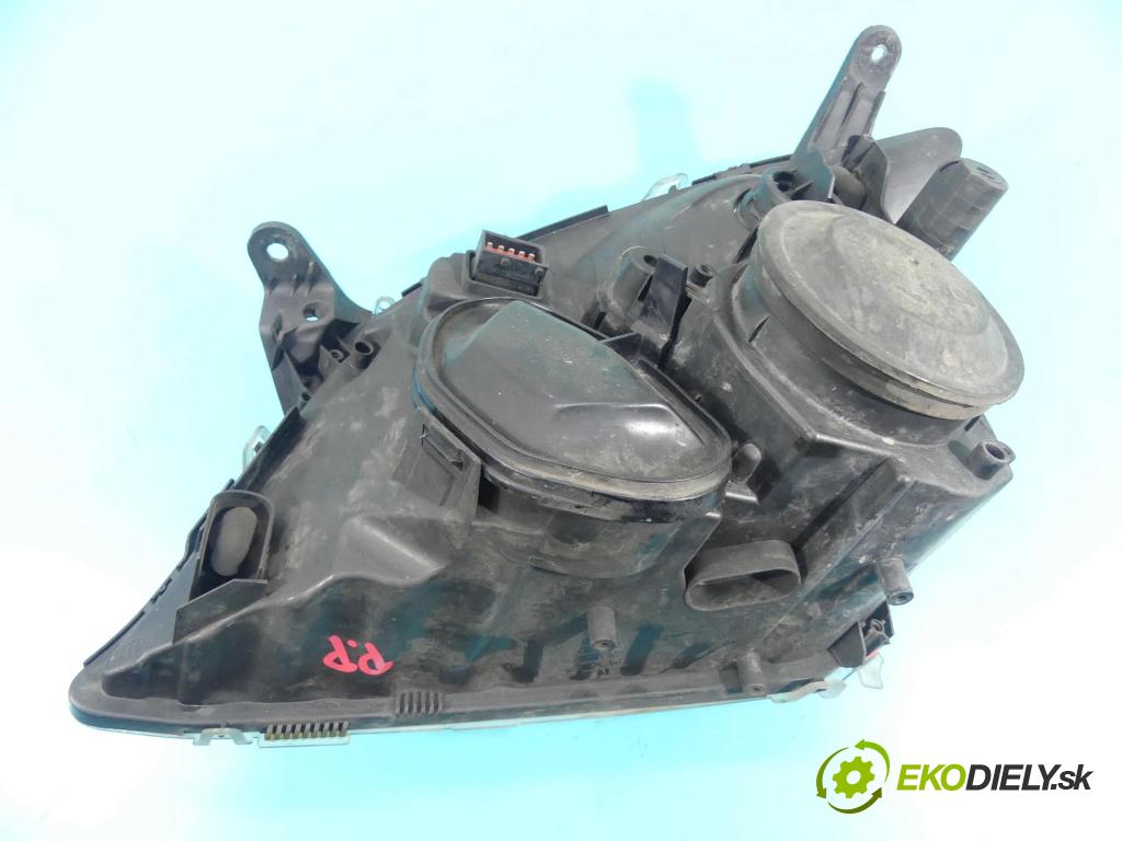 Opel Vectra C 2002-2008 1.8 16v 122 HP manual 90 kW 1796 cm3 5- Reflektor: pravý  (Pravé)