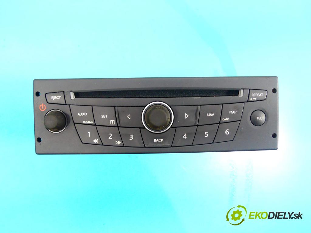 Renault Espace IV 2003-2014 2.0 dci 173KM manual 127 kW 1995 cm3 5- Radio továreň: 281151367R