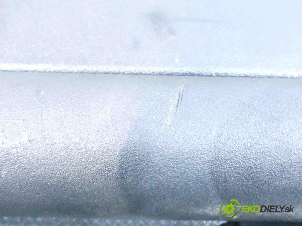 Fiat Stilo 1.9 jtd 116 HP manual 85 kW 1910 cm3 5- roleta  (Rolety kufra)