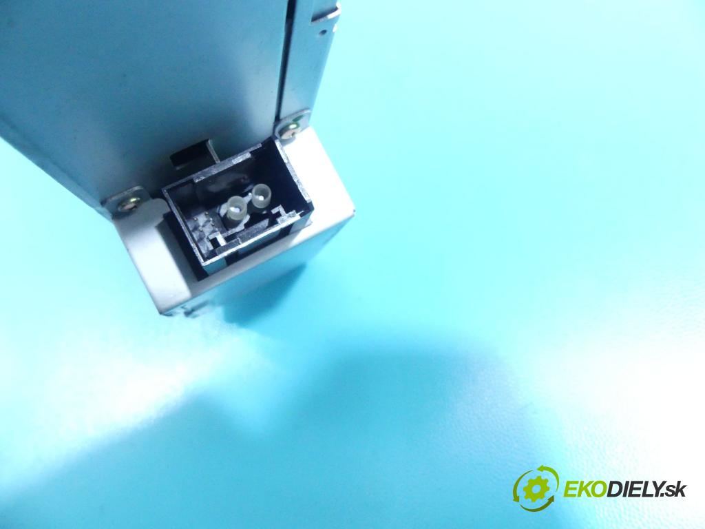 Saab 9-3 II 2002-2012 1.9 TiD 150 HP manual 110 kW 1910 cm3 4- Menič: cd 12757121 (CD meniče)