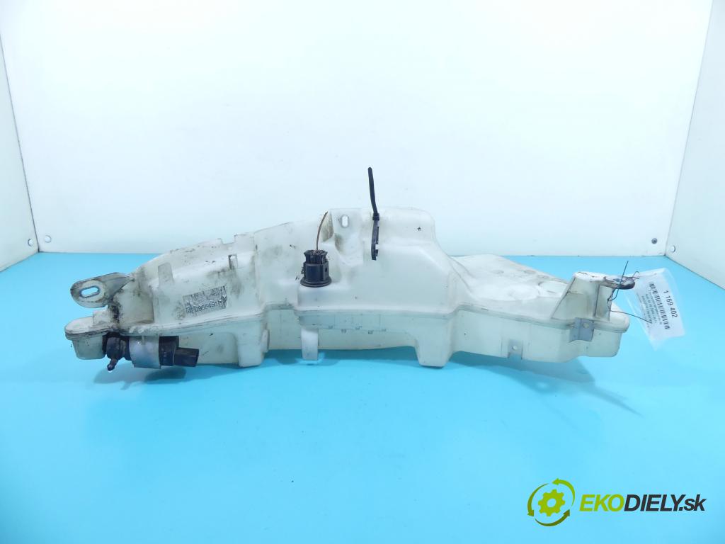 Audi A6 C6 2004-2011 2.7 tdi 179KM manual 132 kW 2698 cm3 4- nádržka tekutina: ostřikovačů 4F0955451P