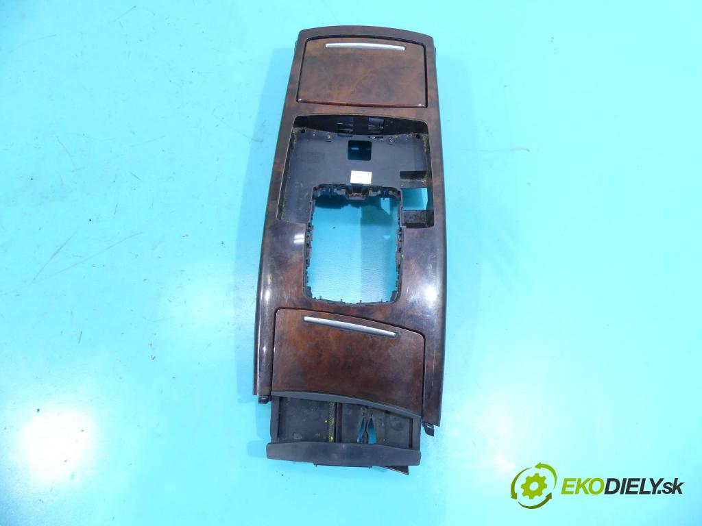 Audi A6 C6 2004-2011 2.7 tdi 179KM manual 132 kW 2698 cm3 4- lišta ozdobná 4F1864261