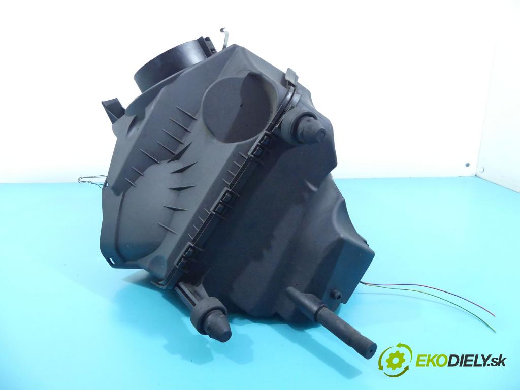 Audi A6 C6 2004-2011 2.7 tdi 179KM manual 132 kW 2698 cm3 4- obal filtra vzduchu 4F0133837H (Obaly filtrov vzduchu)